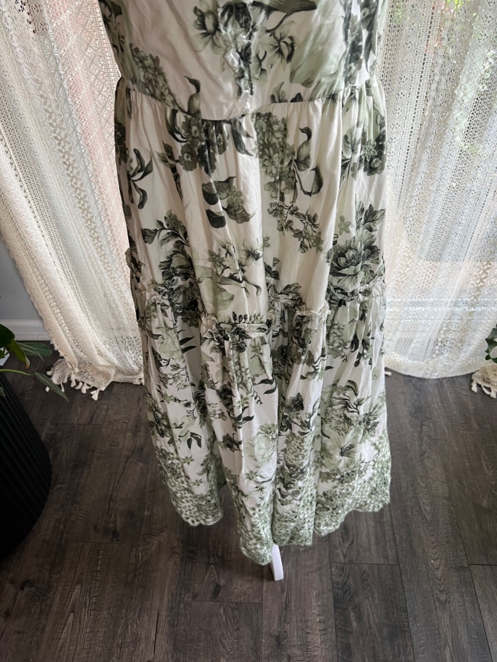 Anthropologie sweetheart neck green and cream floral ruffled midi dress - Picture 8 of 15